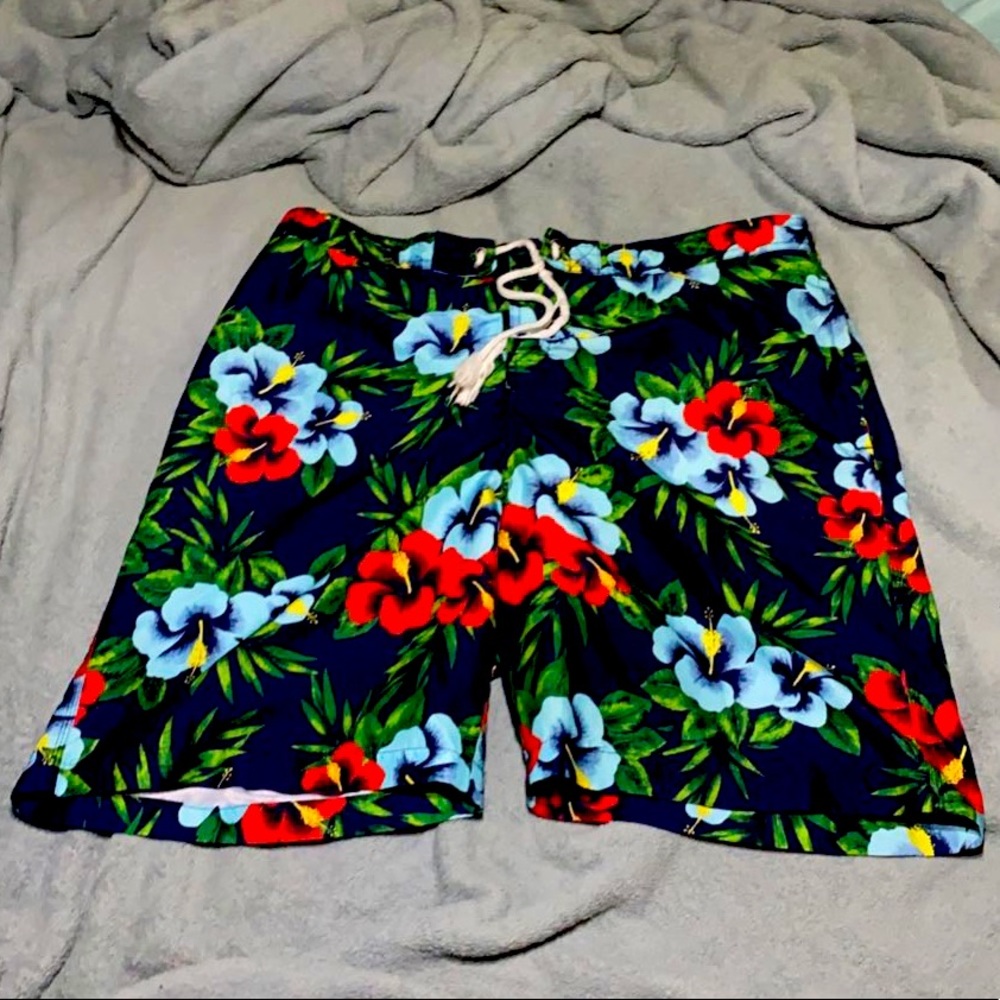 🔥🔥 Hawaiian Flower Swim Shorts